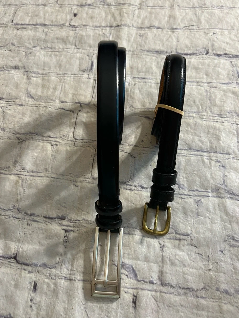 KENNETH COLE NEW YORK BLACK ITALIAN LEATHER & VTG LA RUE BLACK LEATHER BELTS L